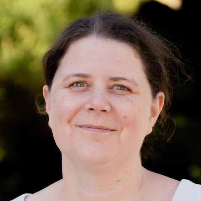 Pasfoto Leona Holloway