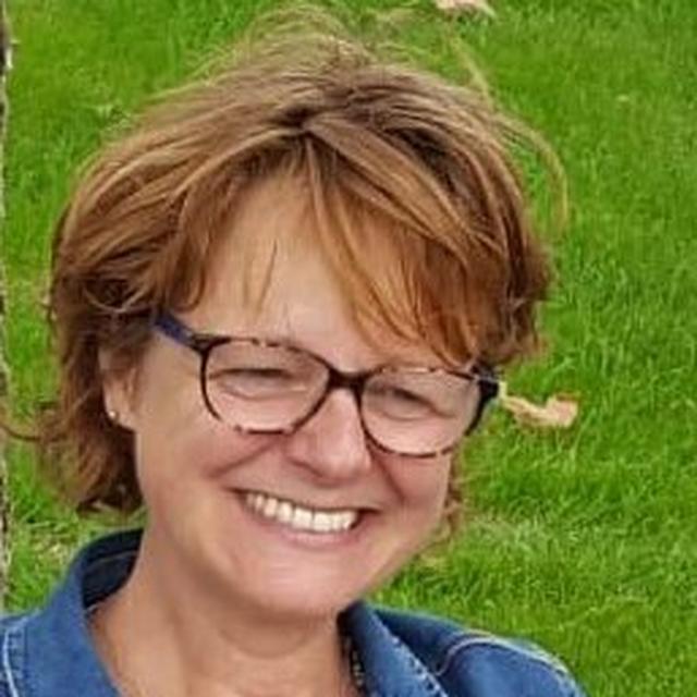 Pasfoto Marianne van der Vinne