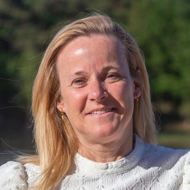 Pasfoto Ingrid van Heel